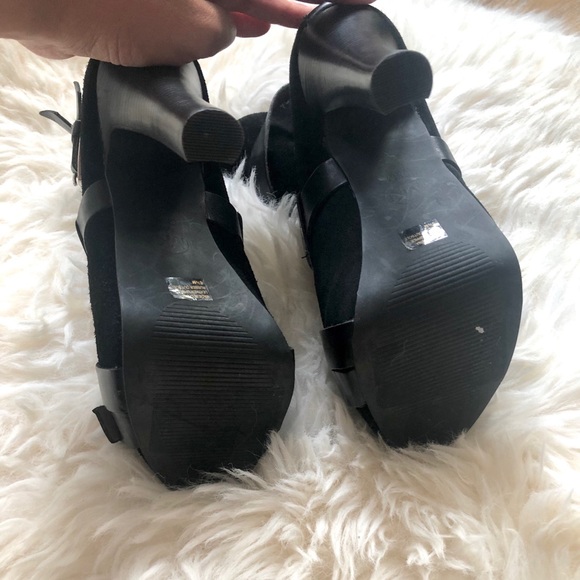 Michael Kors Suede Tatum Bootie - Picture 4 of 8